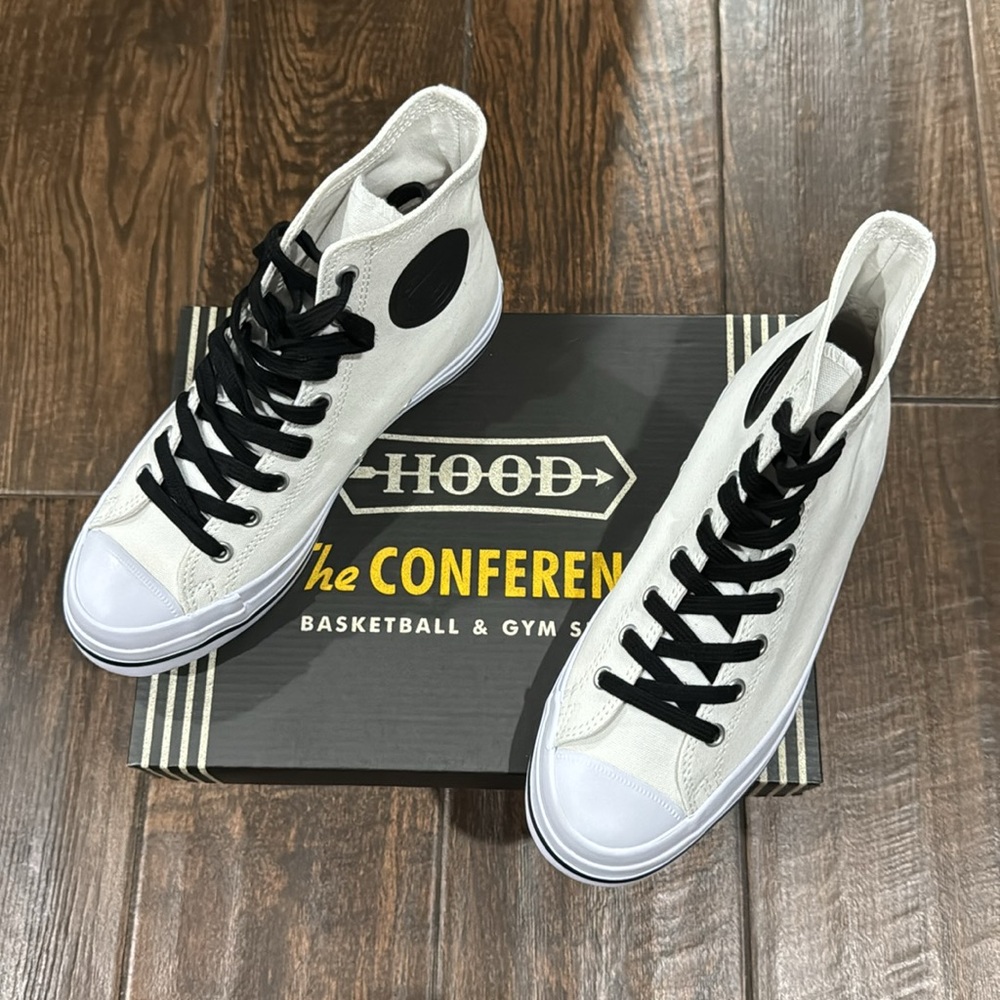 HOOD CONFERENCE SNEAKERS Size 6.5